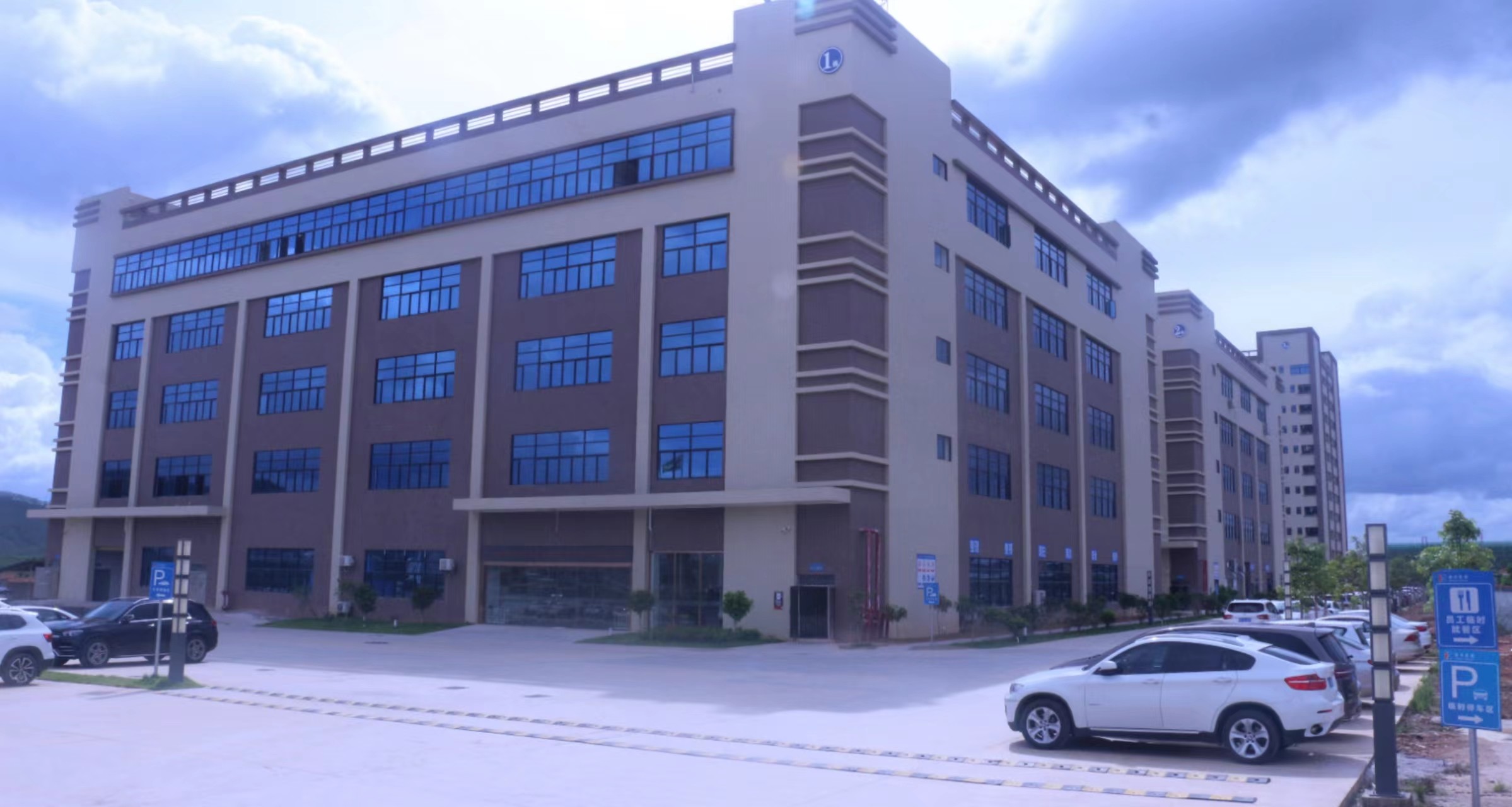 Shenzhen Xindonghui Technology Co., Ltd خط تولید کارخانه